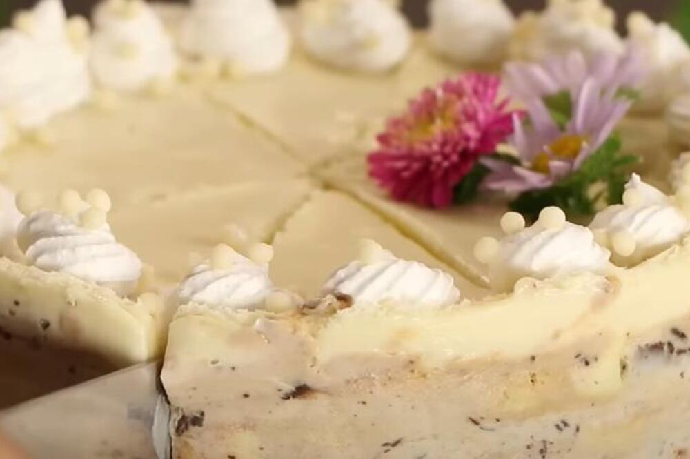 NAJBRŽA TORTA SA KEKSOM I KREM BANANICAMA: Rapsodija ukusa na tacni za samo 10 minuta - poslastica osvaja svakoga