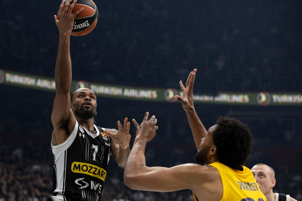 PALA ODLUKA: Potpisuje za Barselonu!