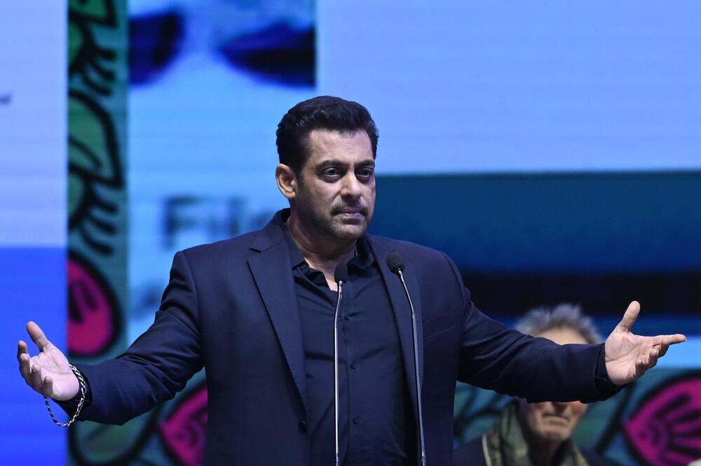 PUCANO NA STAN POZNATOG GLUMCA IZ OSVETE: Policija saopštila da su napadači UHAPŠENI