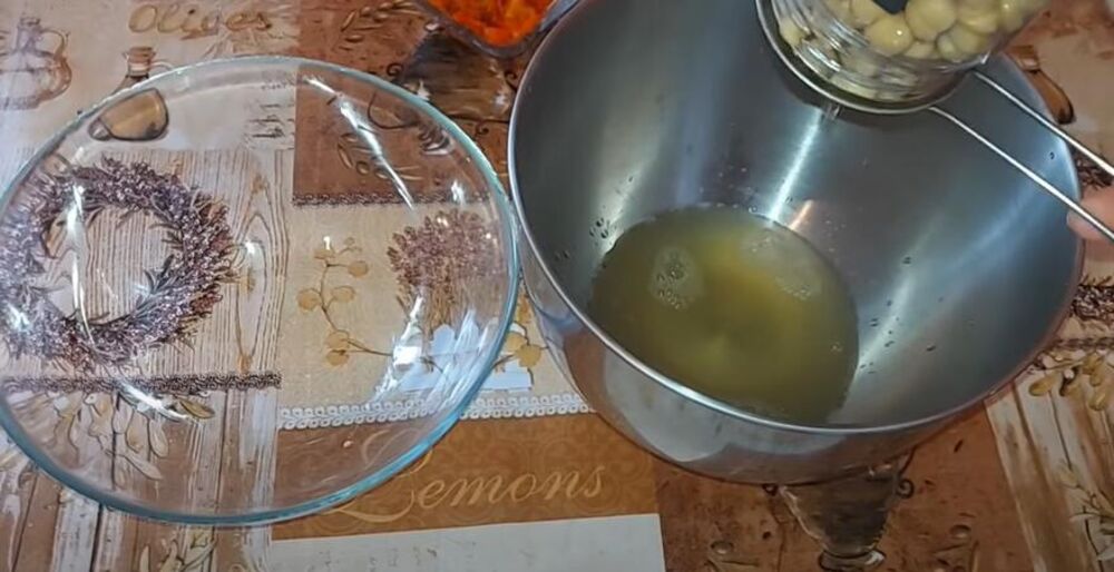 Ceđenje mariniranih pečuraka