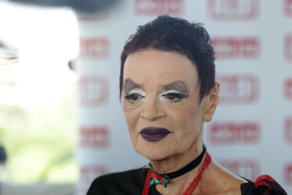 Ruška prirodno stari, a bez šminke nigde ne izlazi: Kad budete videli kako je izgledala u mladosti šokiraćete se