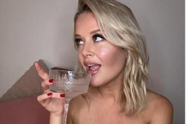 JANA PROGOVORILA O MONOGAMIJI I PARENJU, KAD JE OVO IZJAVILA SKOČILI KAO OPARENI: "I do 3 partnera u JEDNOJ SEZONI"