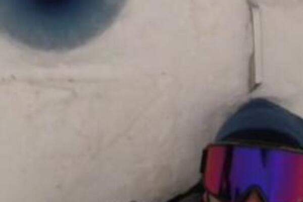 OVO ĆE VAS OSTAVITI BEZ DAHA: Spustio je kameru ispod "VEČNOG" leda na Antarktiku, ono što je SNIMIO... (VIDEO)