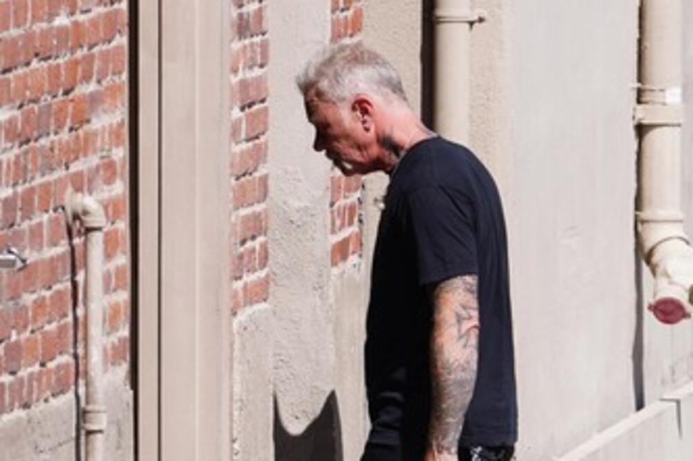 ŠTA SE DEŠAVA SA LJUDIMA? Uradio tetovažu koja u sebi SADRŽI PEPEO POKOJNIKA: Dokle će ovaj NAROD DA IDE?