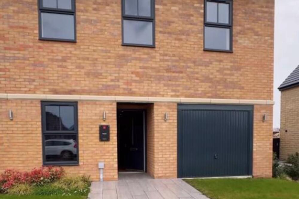 ŠTA NIJE U REDU SA OVOM KUĆOM? Svi odreda ZBUNJENI, niko ne može da PROVALI U ČEMU JE ŠTOS (FOTO)