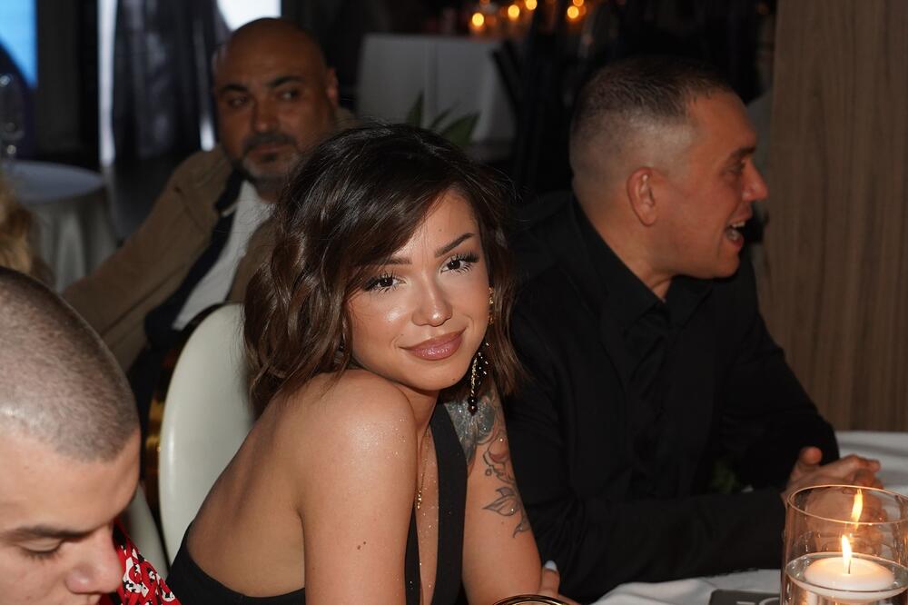 Breskvica se oglasila zbog slučaja trgovine decom iz Brčkog! Ostala zatečena, pa poslala brutalnu poruku