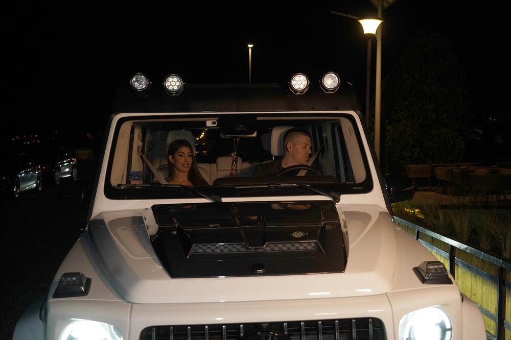 UZMITE ČAŠU VODE I KOCKU ŠEĆERA: Kad vidite kakav AUTO vozi OVAJ SRBIN neće vam biti dobro, NEKO BI KUPIO STANČUGU