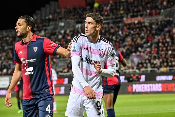 "VLAHOVIĆ JE HOLANDOV NIVO, ALI..." Legendarni Hrvat zna šta je Dušanov problem u Juventusu (FOTO)