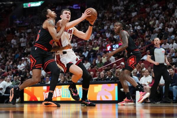 JOVIĆ I MAJAMI U PLEJ-OFU! Hit razbio Čikago i zakazao duel sa Bostonom (VIDEO/FOTO)