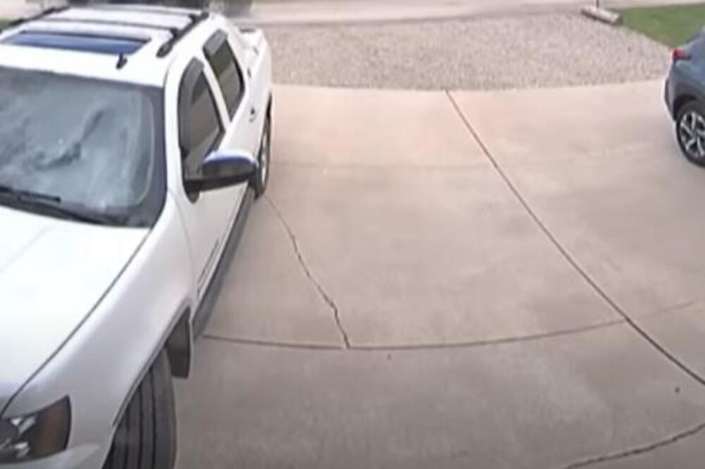 PIJANA ŽENA KOLIMA ULETELA NA DEČIJI ROĐENDAN: Ima mrtvih mališana, snimak gledajte na svoju odgovornost