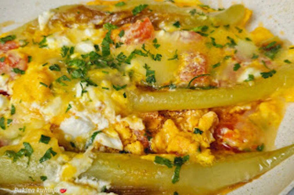 OVO JE NAJBOLJI SRPSKI RECEPT ZA LJUTENICU: Pikantnije od ovog ne može, poješćete i više nego što MOŽETE (FOTO)