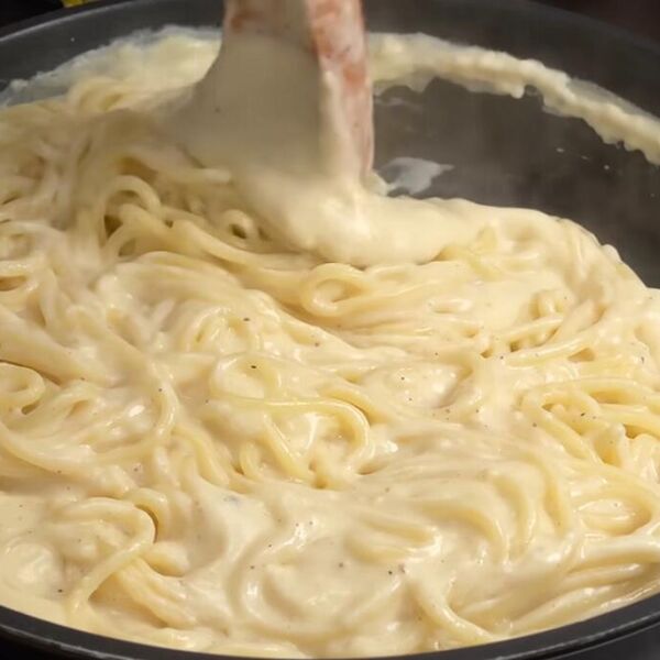Recept za pastu Alfredo koju može da napravi bilo ko, a svi je naručuju u restoranu: Ukus božanstven, magičan spoj!