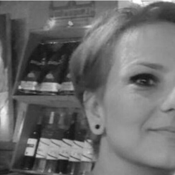 SUTRA SAHRANA MILANE IZ BANJALUKE: Uplakani đaci ostavljali cveće u dvorištu škole, nacija tuguje!