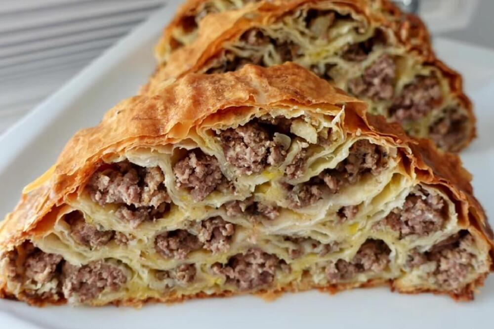 ROL PITA SA MESOM KOJA SE PAMTI: Sitni ZALOGAJI koji će vas potpuno OBORITI S NOGU svojim fenomenalnim UKUSOM