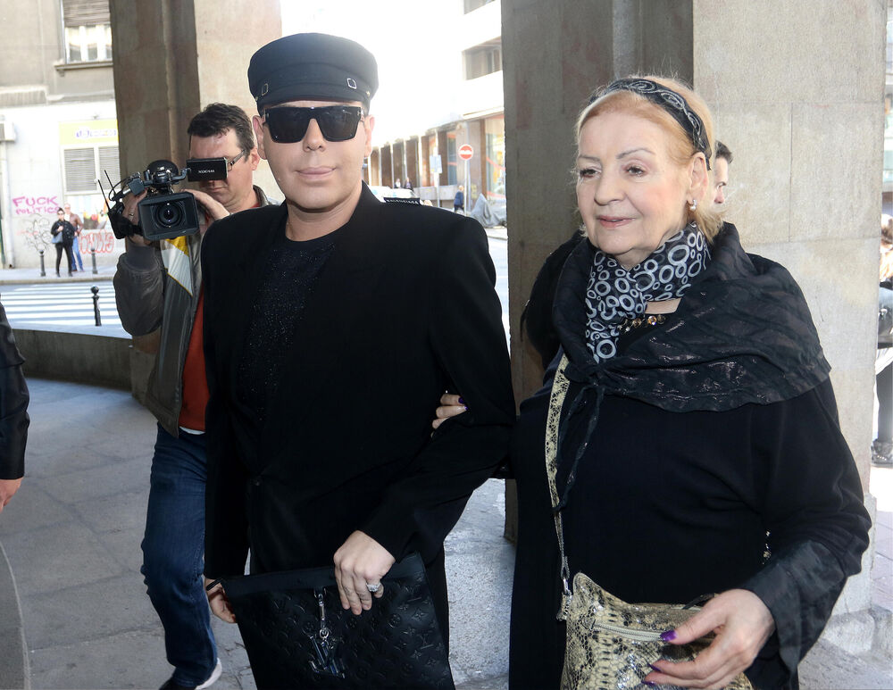 Boki 13, Lepa Lukić