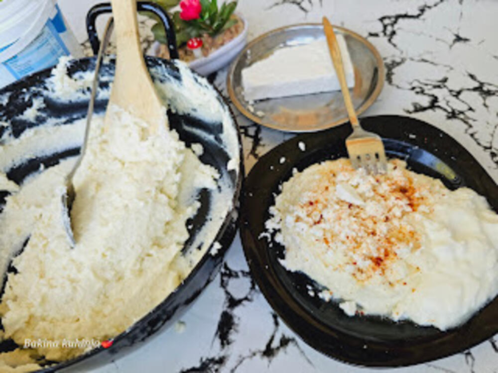 Tradicionalni crnogorski specijalitet koji će obogatiti trpezu: Majstorski recept obara s nogu, a ukus se pamti