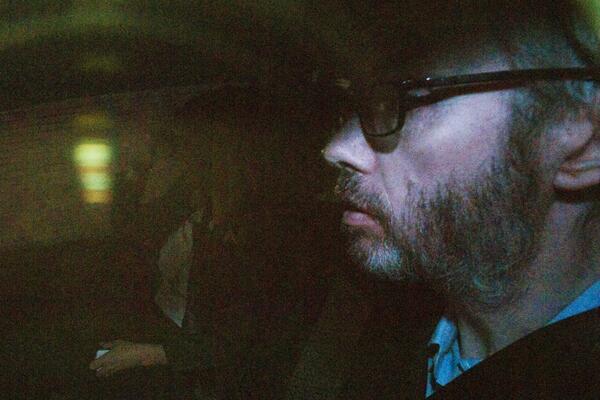 PRVA ŽENA MU SE PREDOZIRALA, A ONO ŠTO MU SE DESILO POSLE 10 GODINA...Tragična sudbina milijardera će vas ŠOKIRATI