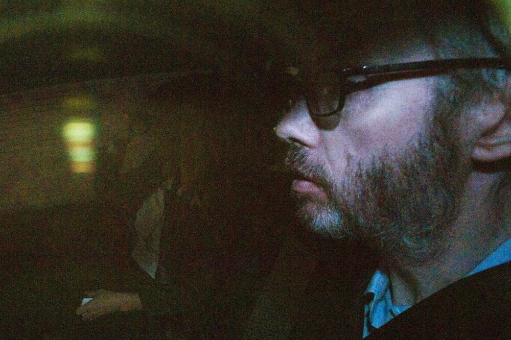 PRVA ŽENA MU SE PREDOZIRALA, A ONO ŠTO MU SE DESILO POSLE 10 GODINA...Tragična sudbina milijardera će vas ŠOKIRATI