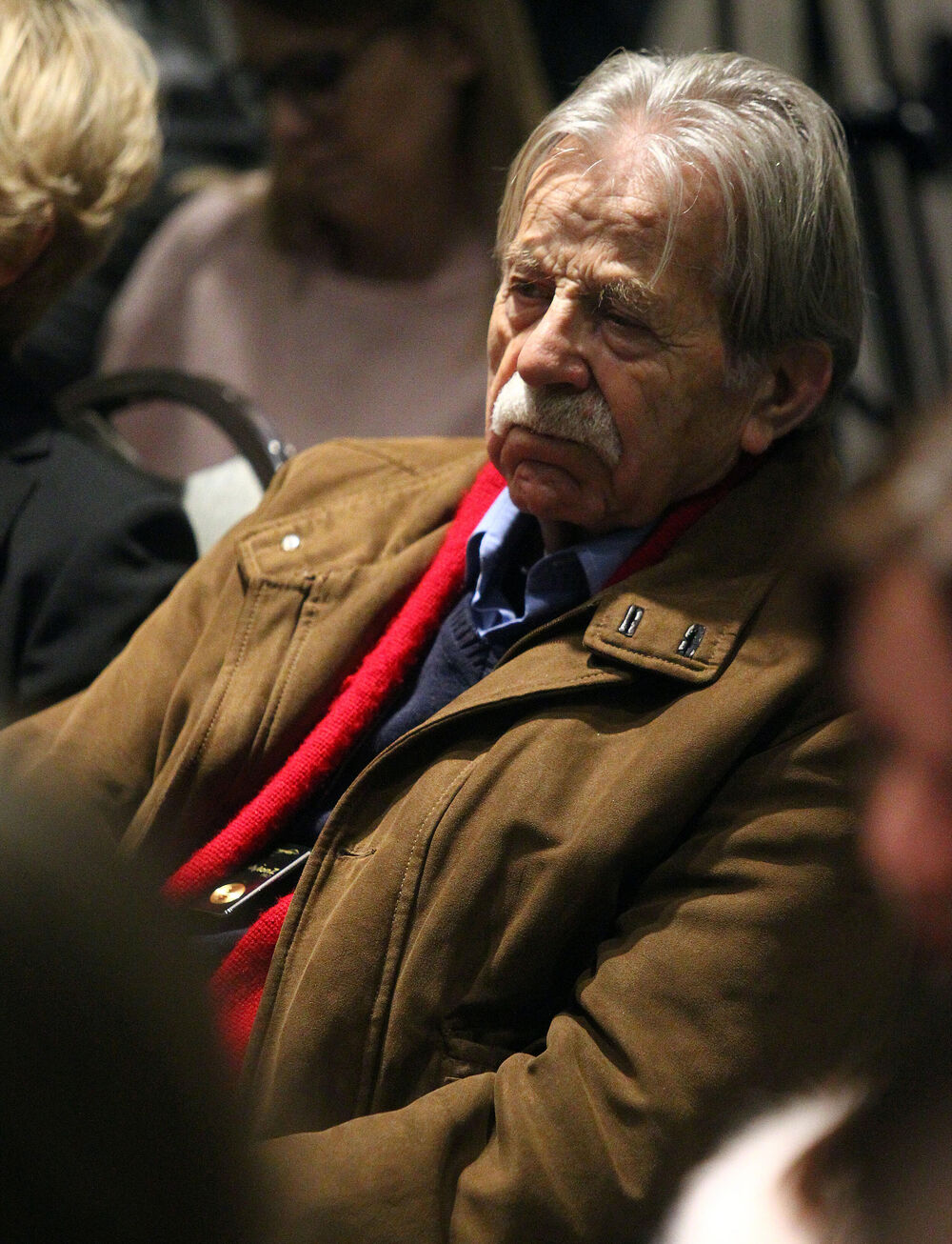 Naš čuveni pesnik Ljubivoje Ršumović živeo je ljubavnu priču sa svojom suprugom Natašom