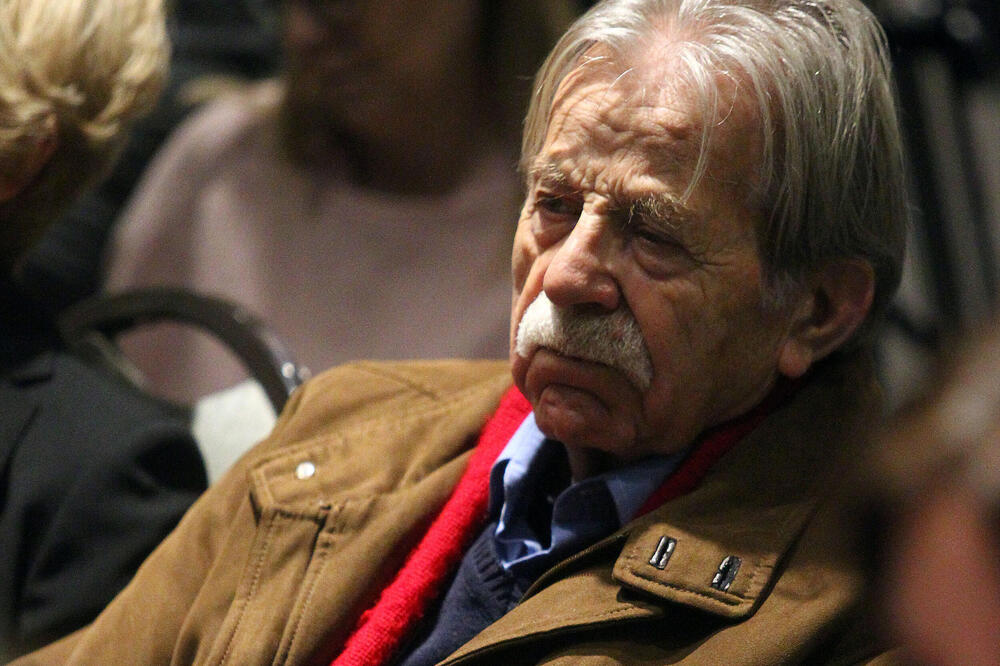 DA LI ZNATE DA JE OVA POZNATA SRPKINJA SNAHA LJUBIVOJA RŠUMOVIĆA: A i za njenu SESTRU čula je CELA SRBIJA