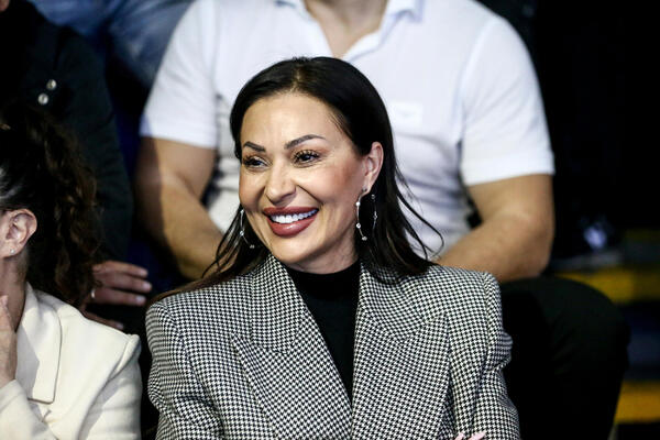 On je taj! Ceca i poznati muškarac u naletu strasti, on javno priznao da je voli! Ništa ne žele da kriju