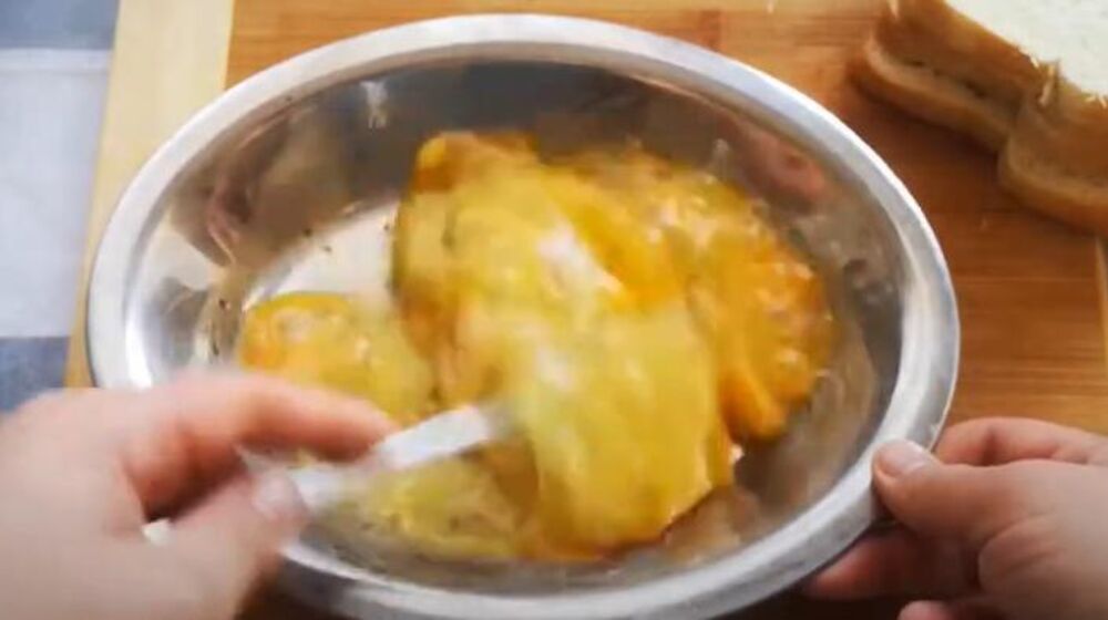 Umućena jaja sa kiselim mlekom