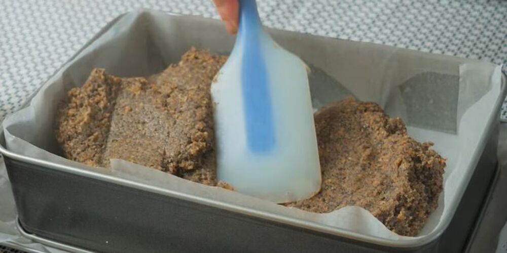 Kolač sa makom i plazmom u plehu