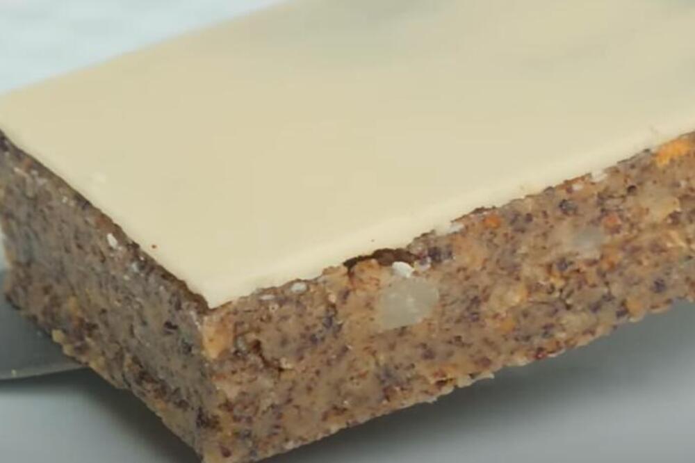 KOLAČ SA MAKOM I PLAZMOM SE SPREMA ZA SAMO 15 MINUTA: Najlepša poslastica - starinski recept naših domaćica