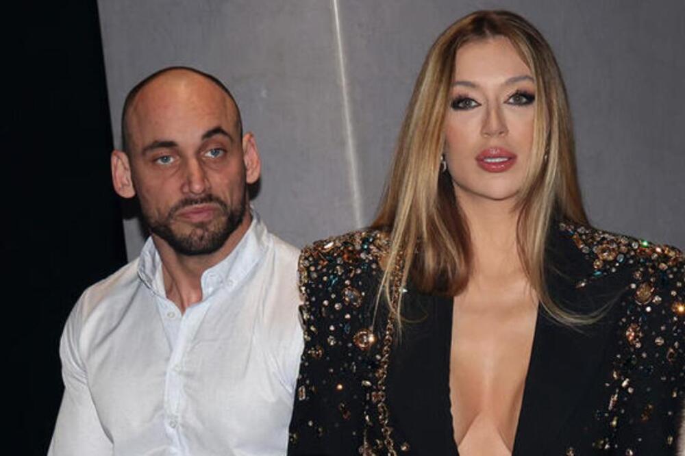 Iscurele stare slike dečka Tee Tairović! Nikad ne biste PROVALILI da je ovo on, šok dokazi