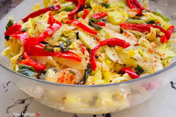 DVE SJAJNE SALATE KOJE SVI SPORTISTI OBOŽAVAJU: Svako jelo učine 10 PUTA boljim, lepši PRILOG nećete naći