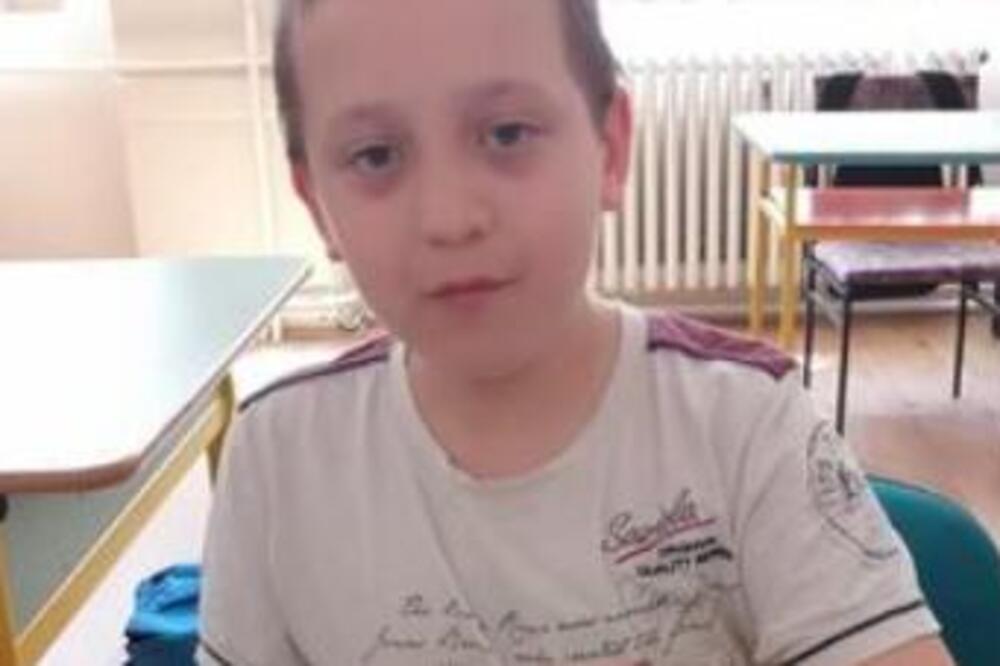 PAVLE JE ROĐEN KAO ZDRAVO DETE, A SADA SU SAZNALI DA IMA AUTIZAM: Pomozimo mu da dobije potreban tretman (FOTO)