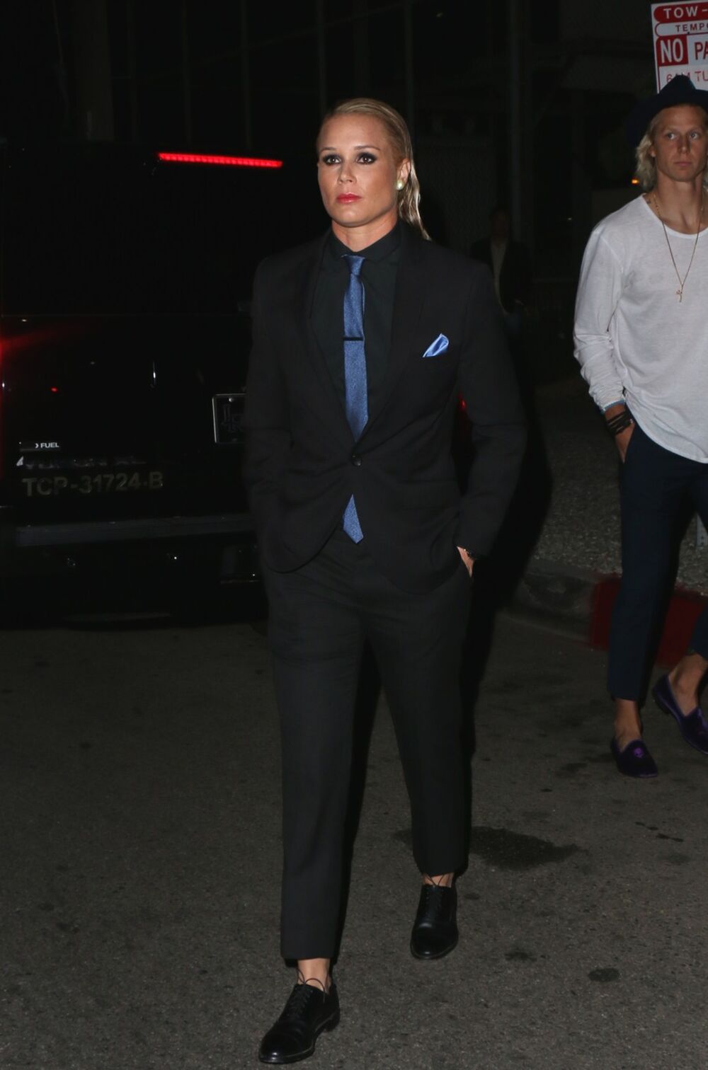 Ešlin je njena nova devojka