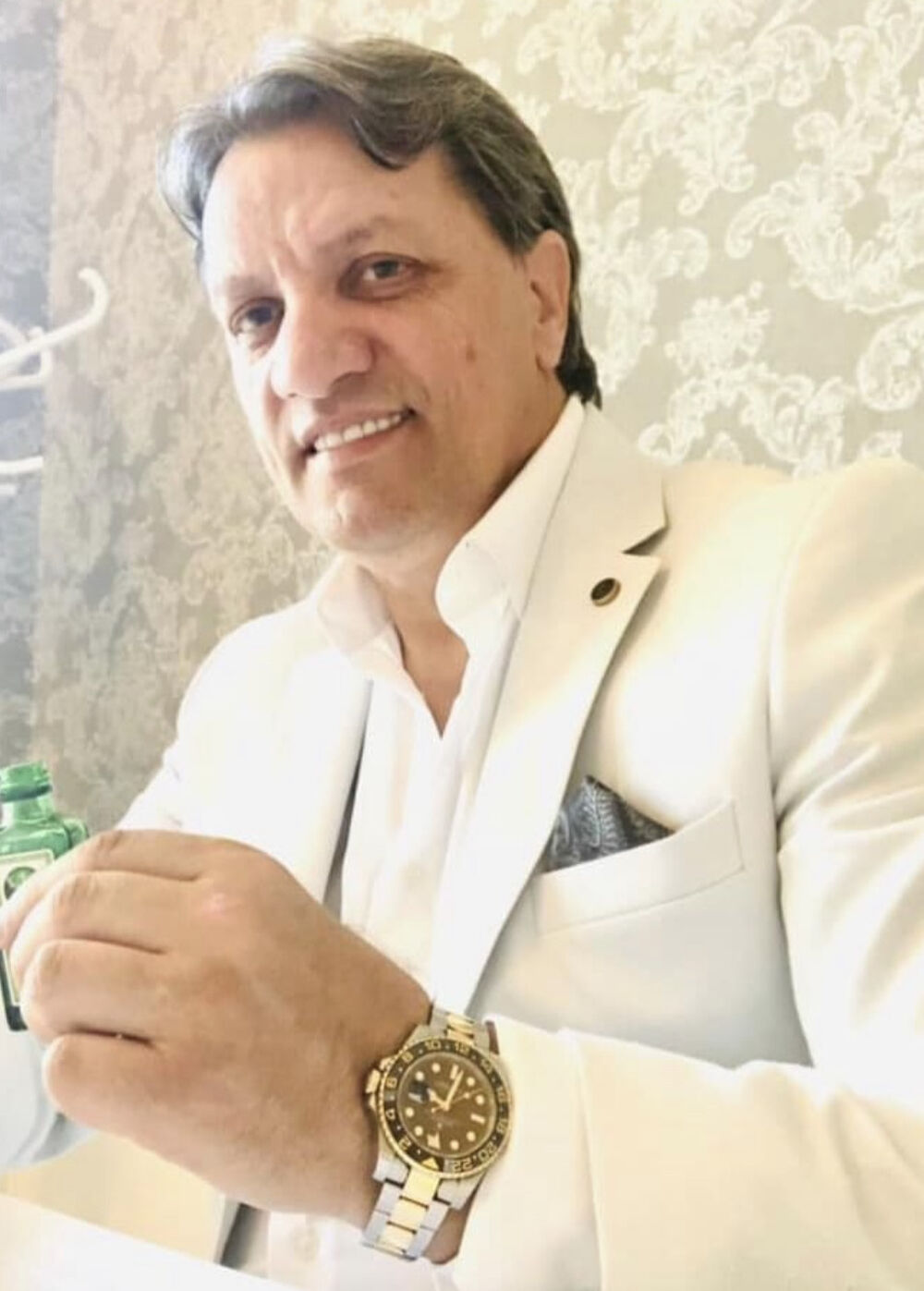 Važi za najtraženijeg pevača na privatnim veseljima