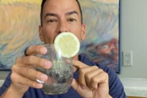 OVAJ NAPITAK ZOVU "UNUTRAŠNJI TUŠ" JER NAJBOLJE ČISTI CREVA: Doktor objasnio kako radi, izneverovaćete (VIDEO)