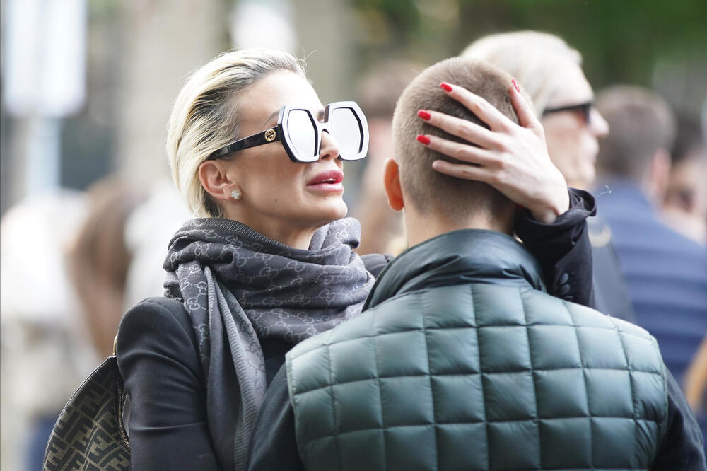 DUŠICA JAKOVLJEVIĆ IMALA SMRTNI SLUČAJ! Tuga u domu voditeljke Pinka, VIŠE JE NEMA