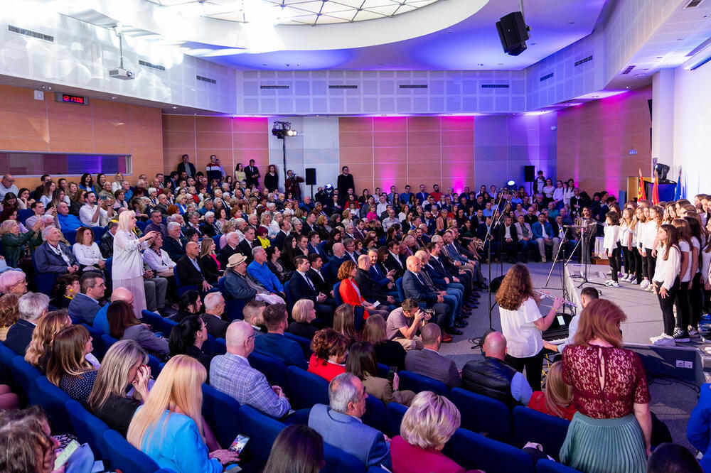 POVODOM SLAVE CVETI ODRŽANA SVEČANA SEDNICA SKUPŠTINE: DODELJENE ZAHVALNICE ZA DOPRINOS RAZVOJU GO STARI GRAD