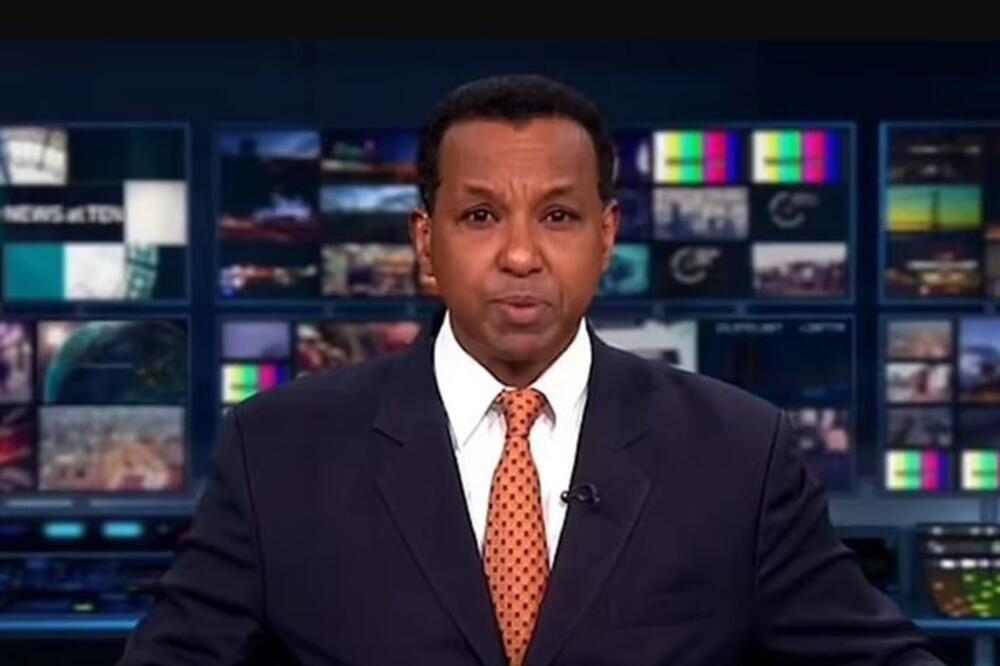 ŠOK U PROGRAMU UŽIVO: Voditelj počeo da sapliće jezik i otežano čita, a on da je usledilo OVO, MUK U STUDIJU