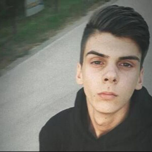 DUŠAN (18) KRENUO KOD DEVOJKE, PA GA BMW OD SILINE UDARCA IZUO IZ CIPELA: Poginuo kada je krenuo kod DEVOJKE!