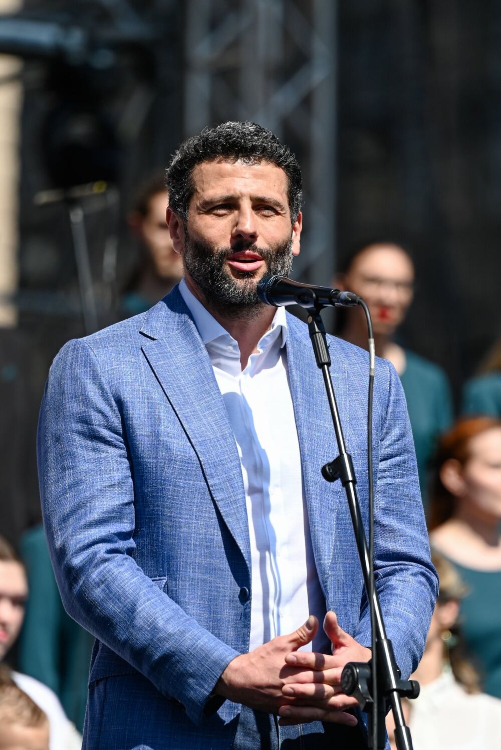 Aleksandar Šapić, predsednik Privremenog organa Grada Beograda, otvorio je svečano manifestaciju 13. aprila 2024. na Trgu republike