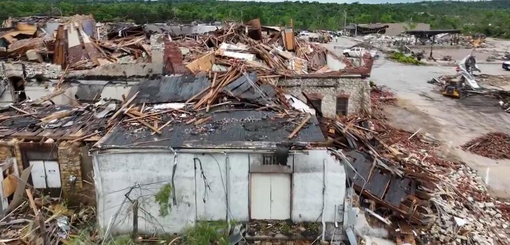 Razrušene kuće u Sulfuru