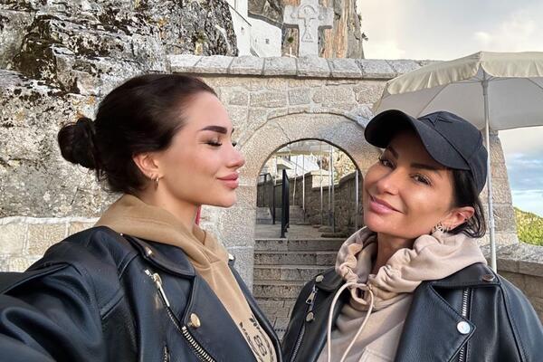 ŠOK ZA SVE, MAMA I ĆERKA ODUŠEVILE NACIJU: U Beogradu UVEK SKOCKANE, a znaju i da izgledaju kao SAV NORMALAN SVET