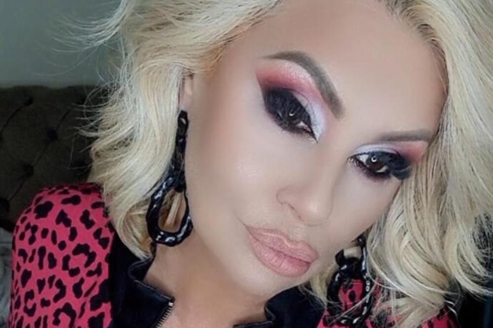 MUŠKARCIMA NEĆE BITI DOBRO OD OVOG PRIZORA: Ubedljivo najizazovnije izdanje apotekarke Ane iz spavaće sobe (FOTO)