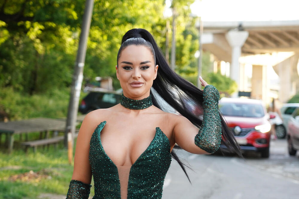 GLEDAJ MAJKU BIRAJ ĆERKU: Evo kako izgleda žena koja je RODILA NAJJAČU MAČKU u Srbiji, svi kažu da MNOGO LIČE