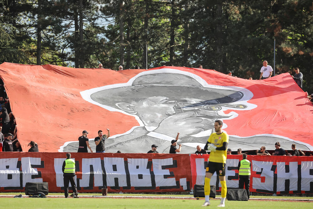 Grupica navijača napala fudbalere Radničkog na Farskim Ostrvima!