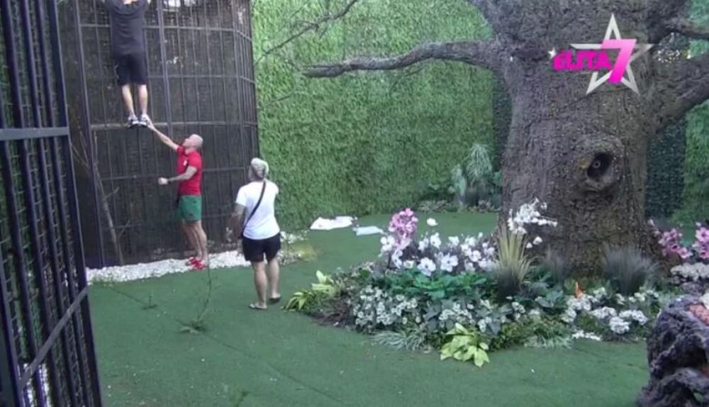 Ša pokušava da pobegne iz Elite