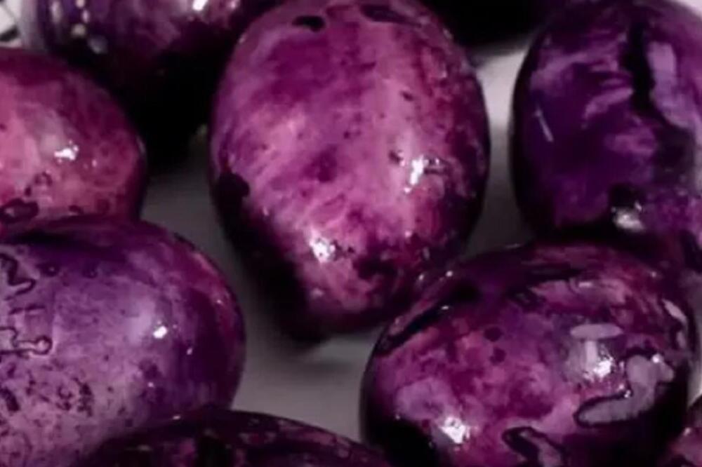 SAMO JEDAN SASTOJAK I DOBIĆETE INTENZIVNU LJUBIČASTU BOJU: Sasvim PRIRODAN NAČIN, a rezultat ostavlja BEZ DAHA