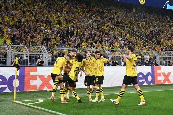 "ŽUTI ZID" PROGUTAO PARIŽANE: Borusija Dortmund slavila na Vestfalenu, Filkrug junak!