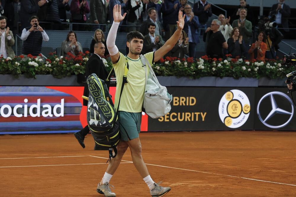 ROLAN GAROS! Alkaraz bez muke do narednog kola!