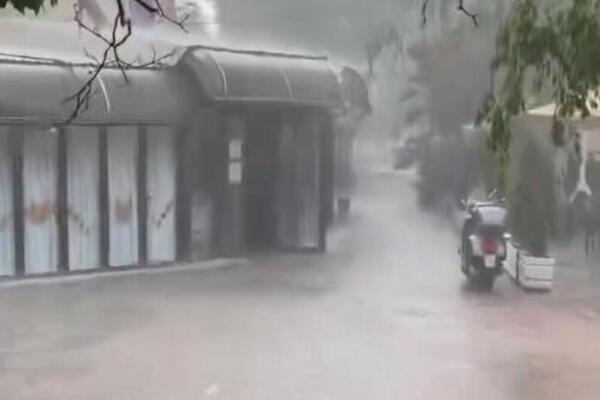 POGLEDAJTE KAKO NEVREME JURI KA SRBIJI! Praćenje iz sata u sat, grad već stukao ovo mesto! (VIDEO)