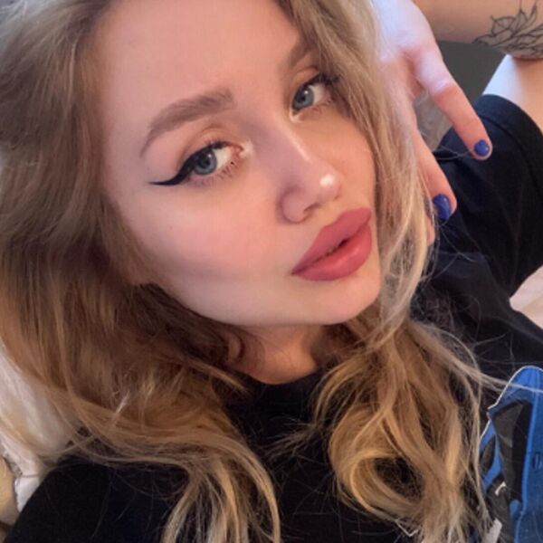 RUSKINJA ANGELINA POHVALILA SRPSKE MUŠKARCE ZBOG OVOGA: Usledila LAVINA KOMENTARA na mrežama, bolji su od RUSA po..